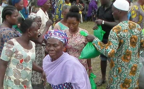 Food Support: Love At Christmas 2019 image 12