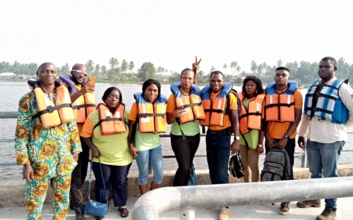 Food Support: Love At Christmas 2019 image 2