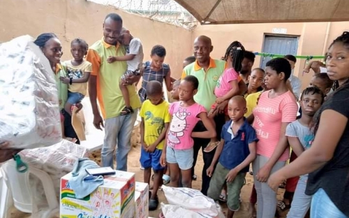 Food Support: Love At Christmas 2019 image 6