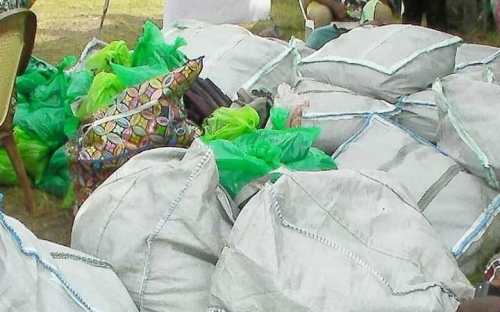 Food Support: Love At Christmas 2019 image 8