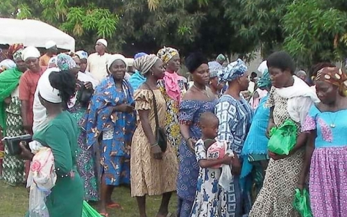 Food Support: Love At Christmas 2019 image 9